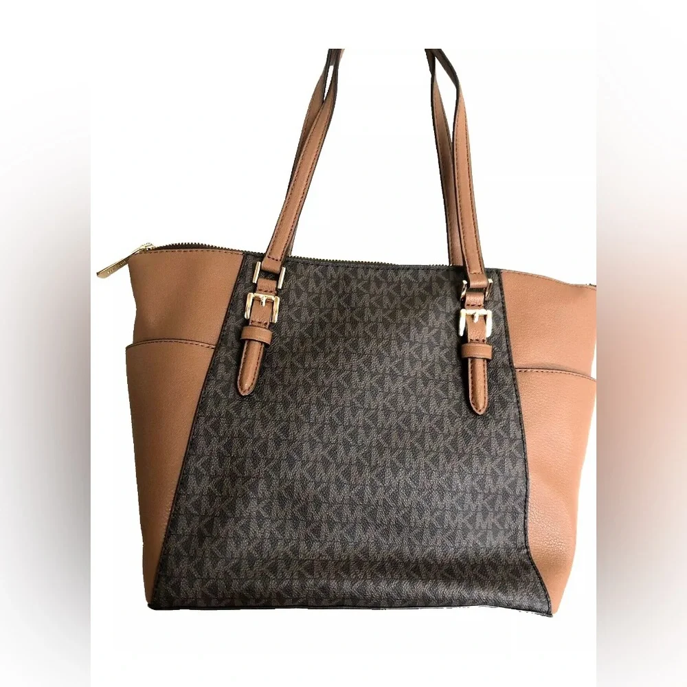 Michael Kors beautiful purse